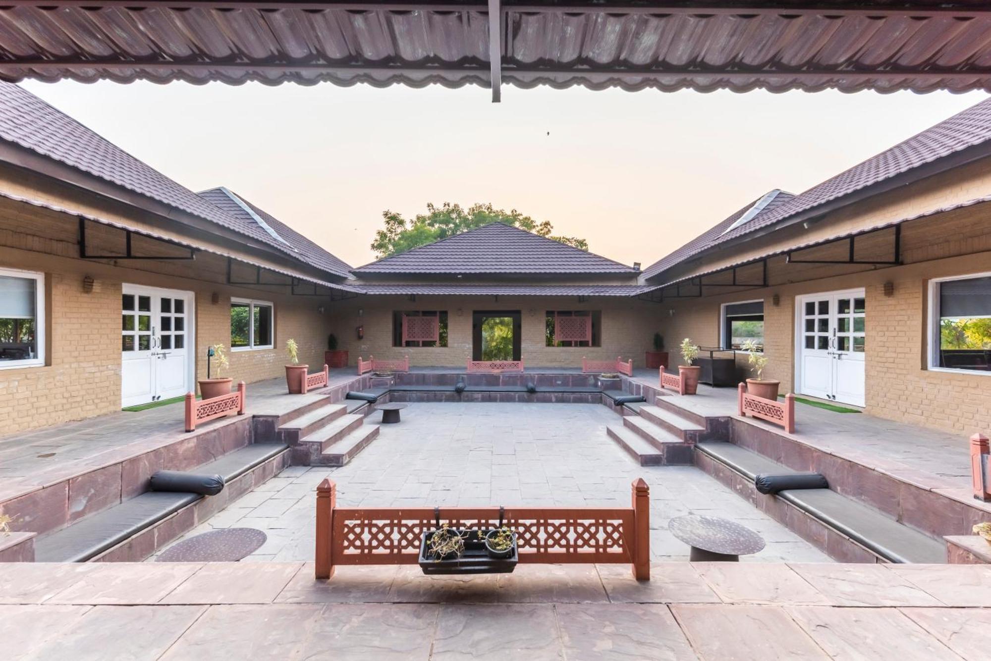 Vanaashrya Resort And Spa Sariska Tehla Exterior photo